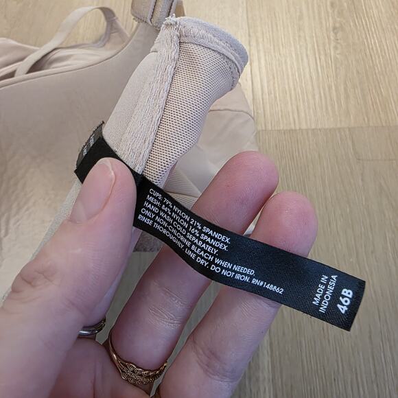 Torrid Cream 360 Back Smoothing Lightly Lined Front Close T-Shirt Bra Size 46B - Picture 7 of 8